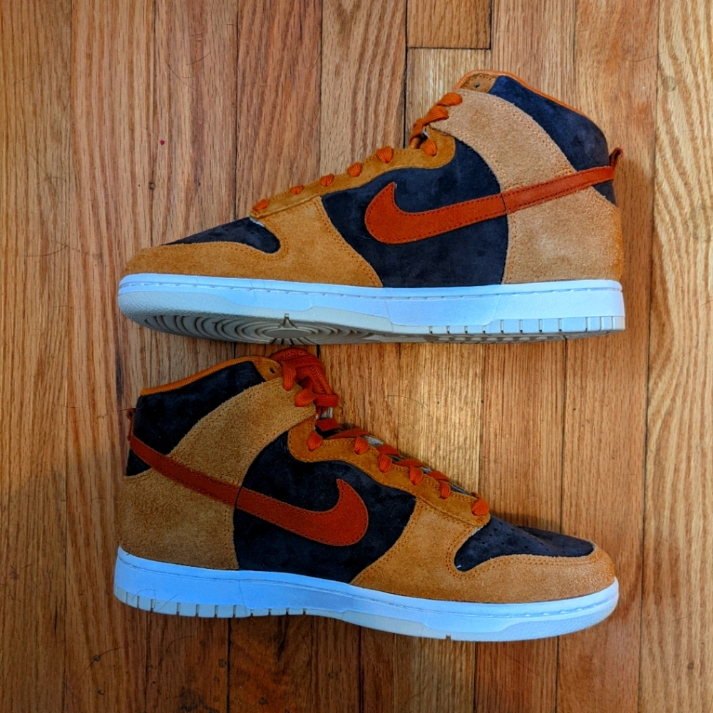 Nike Curry Dunks - Picture 2 of 3